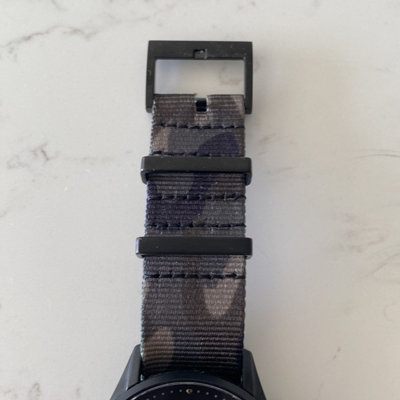 MVMT Watch - Picture 3 of 5